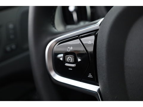 Volvo XC60 2.0 T8 Plug-in hybrid AWD Ultra Dark | Bowers & Wilkins | Massage | Trekhaak | Head-up | 360 camera |