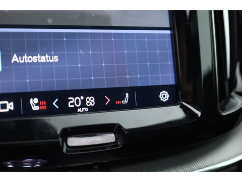 Volvo XC60 2.0 T8 Plug-in hybrid AWD Ultra Dark | Bowers & Wilkins | Massage | Trekhaak | Head-up | 360 camera |