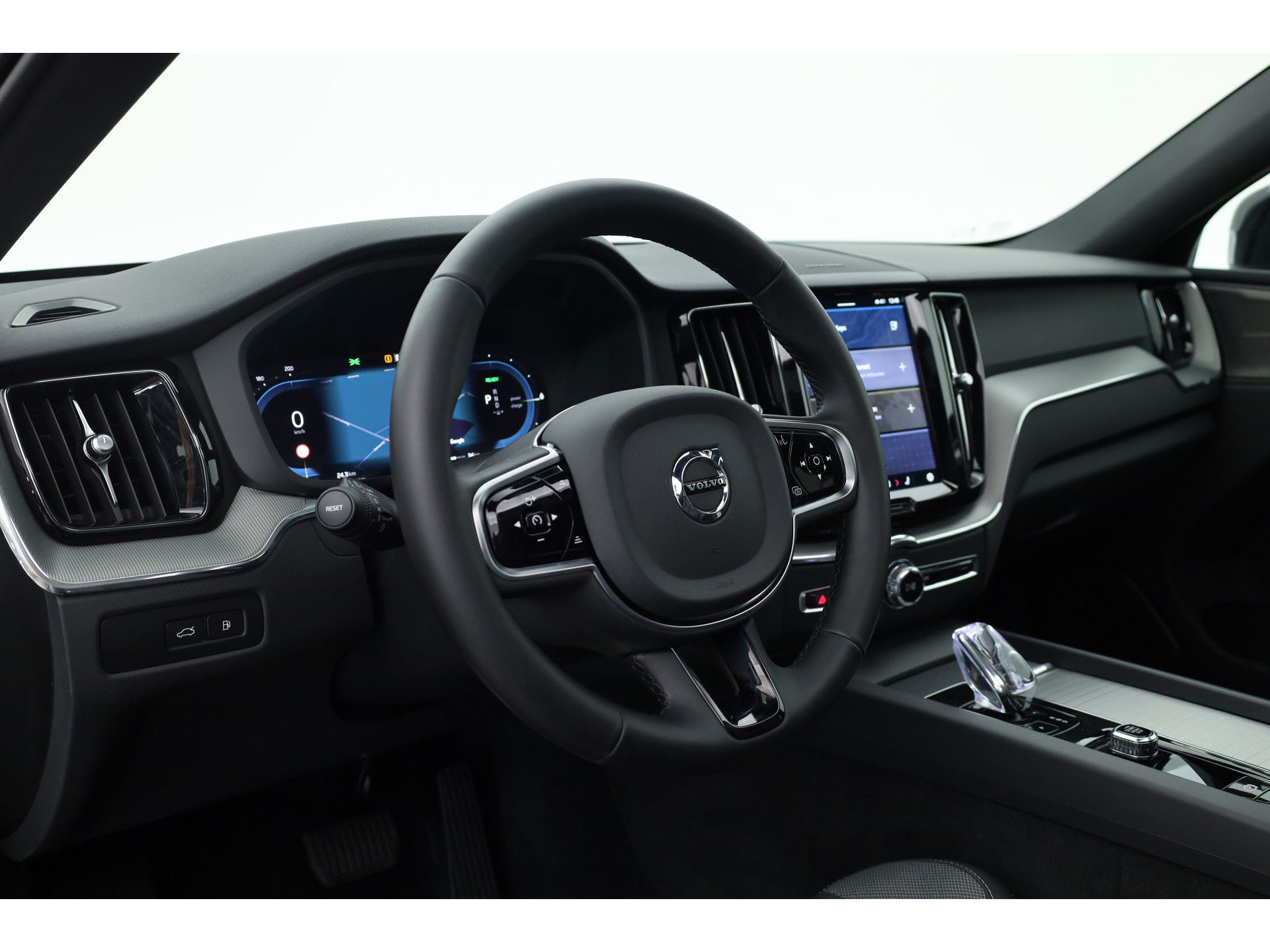 Volvo XC60 2.0 T8 Plug-in hybrid AWD Ultra Dark | Bowers & Wilkins | Massage | Trekhaak | Head-up | 360 camera |