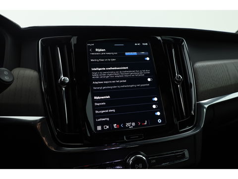Volvo V90 T8 Recharge Ultra Dark | Luchtvering | Pano | HUD | Elek. Trekhaak | Harman Kardon | Memory seats