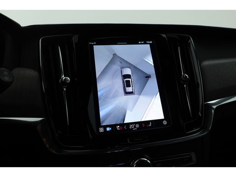 Volvo V90 T8 Recharge Ultra Dark | Luchtvering | Pano | HUD | Elek. Trekhaak | Harman Kardon | Memory seats