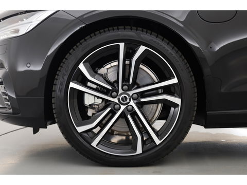 Volvo V90 T8 Recharge Ultra Dark | Luchtvering | Pano | HUD | Elek. Trekhaak | Harman Kardon | Memory seats