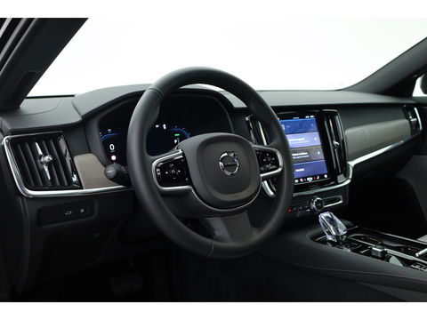 Volvo V90 T8 Recharge Ultra Dark | Luchtvering | Pano | HUD | Elek. Trekhaak | Harman Kardon | Memory seats