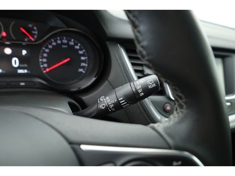 Opel Grandland X 1.2 Turbo Innovation Aut. | Apple CarPlay | Camera | Afn. Trekhaak | LED | Clima