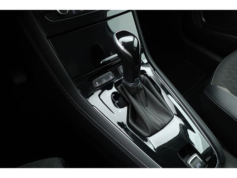 Opel Grandland X 1.2 Turbo Innovation Aut. | Apple CarPlay | Camera | Afn. Trekhaak | LED | Clima