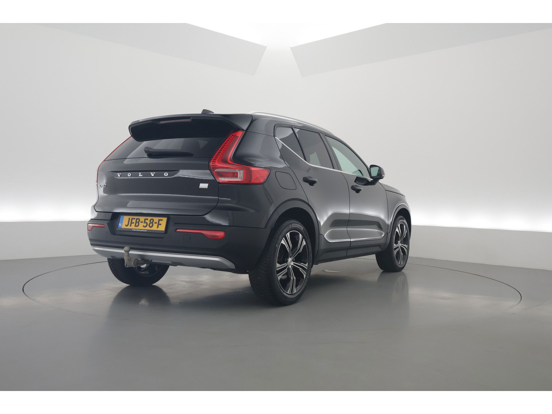 Volvo XC40 T5 Recharge Inscription Expression | Pilot Assist | Elek. trekhaak | Stoel- Stuurverw. | Camera | Keyless