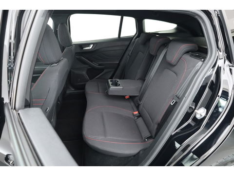 Ford FOCUS Wagon 1.0 EcoBoost ST Line | Navi | CarPlay | Stoel-stuurverw. | Camera | 17''