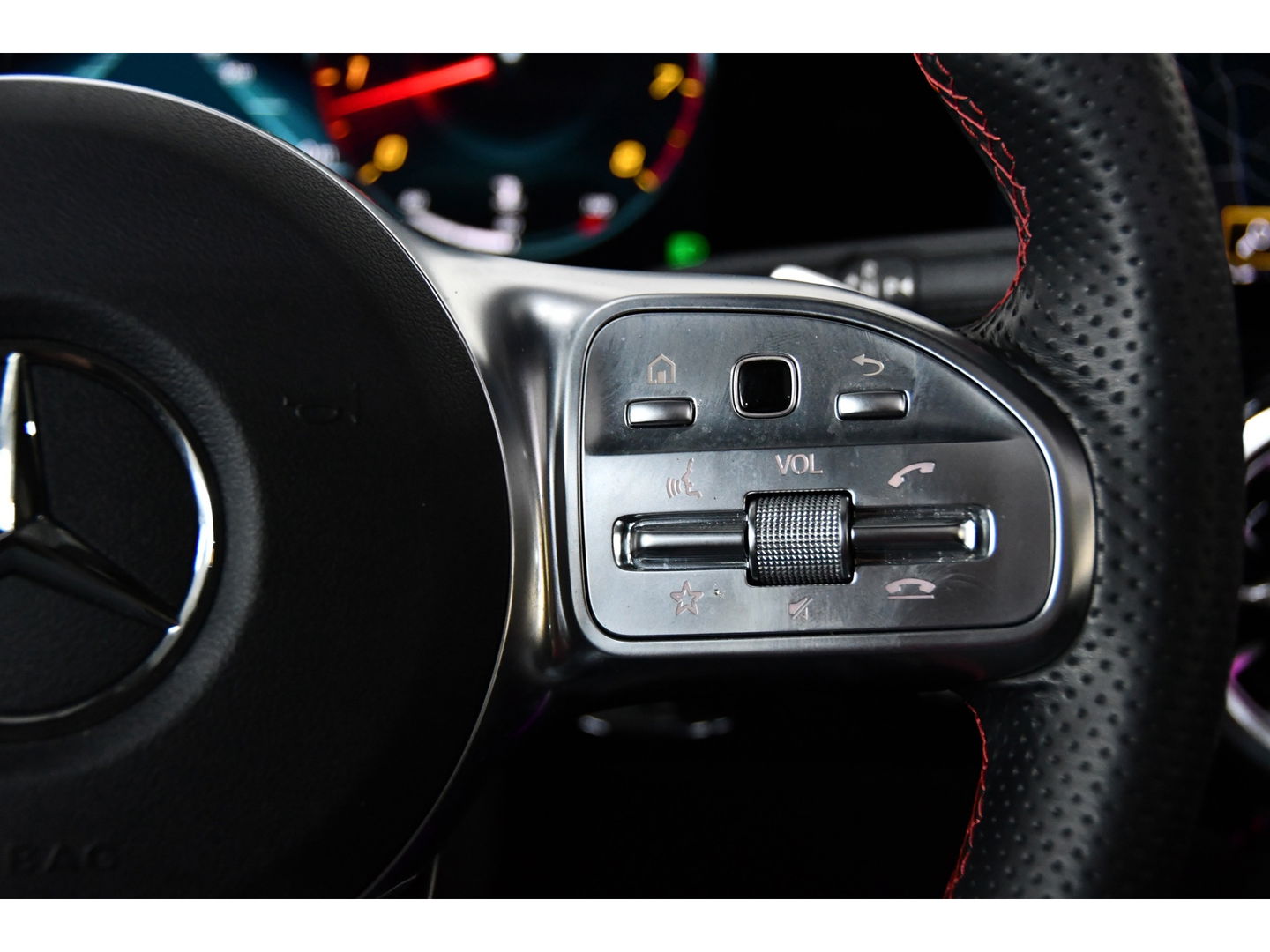 Mercedes-Benz GLA 250 AMG-line 4Matic