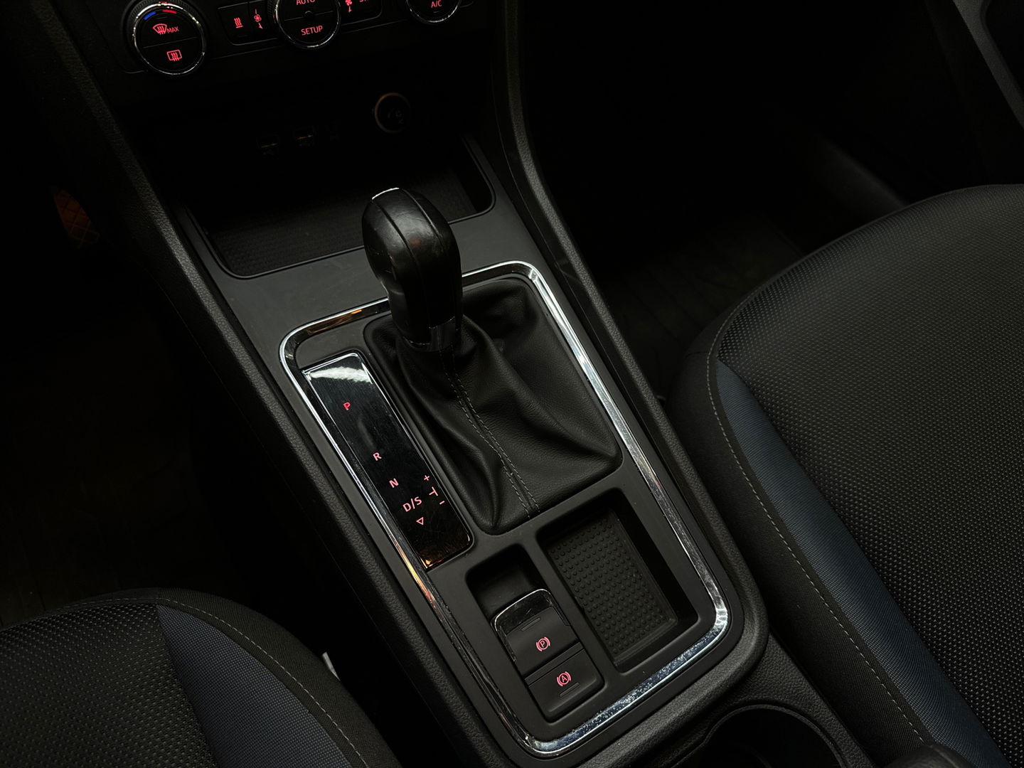 SEAT Ateca 1.5 TSI Business Standkachel|Led|Stoelverwarming
