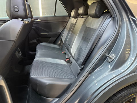Volkswagen T-Roc 2.0 TSI 4Motion R Pano|Akra|Beats|Keyless