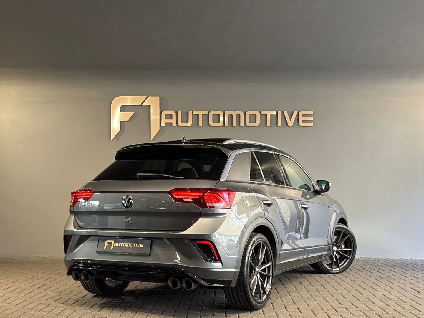 Volkswagen T-Roc 2.0 TSI 4Motion R Pano|Akra|Beats|Keyless