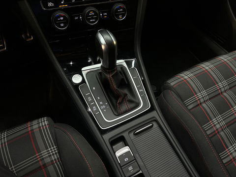 Volkswagen Golf 2.0 TSI GTI Performance Pano|Keyles|Trekhaak