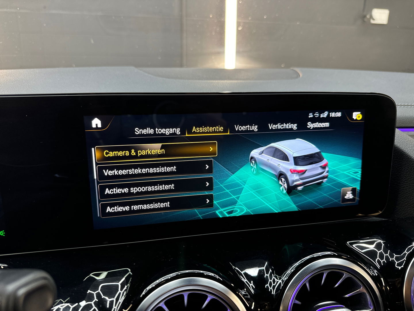 Mercedes-Benz GLA 220 d AMG Pano|Memory|Leer|Burmester