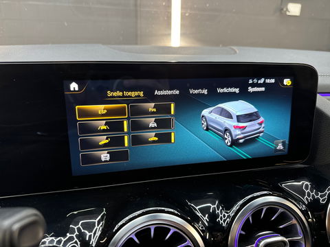 Mercedes-Benz GLA 220 d AMG Pano|Memory|Leer|Burmester