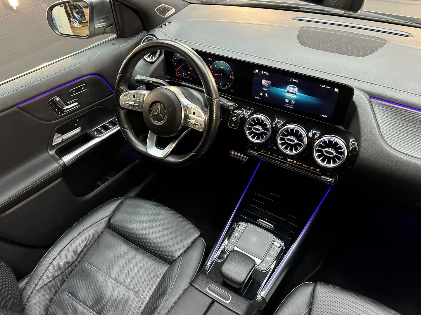 Mercedes-Benz GLA 220 d AMG Pano|Memory|Leer|Burmester