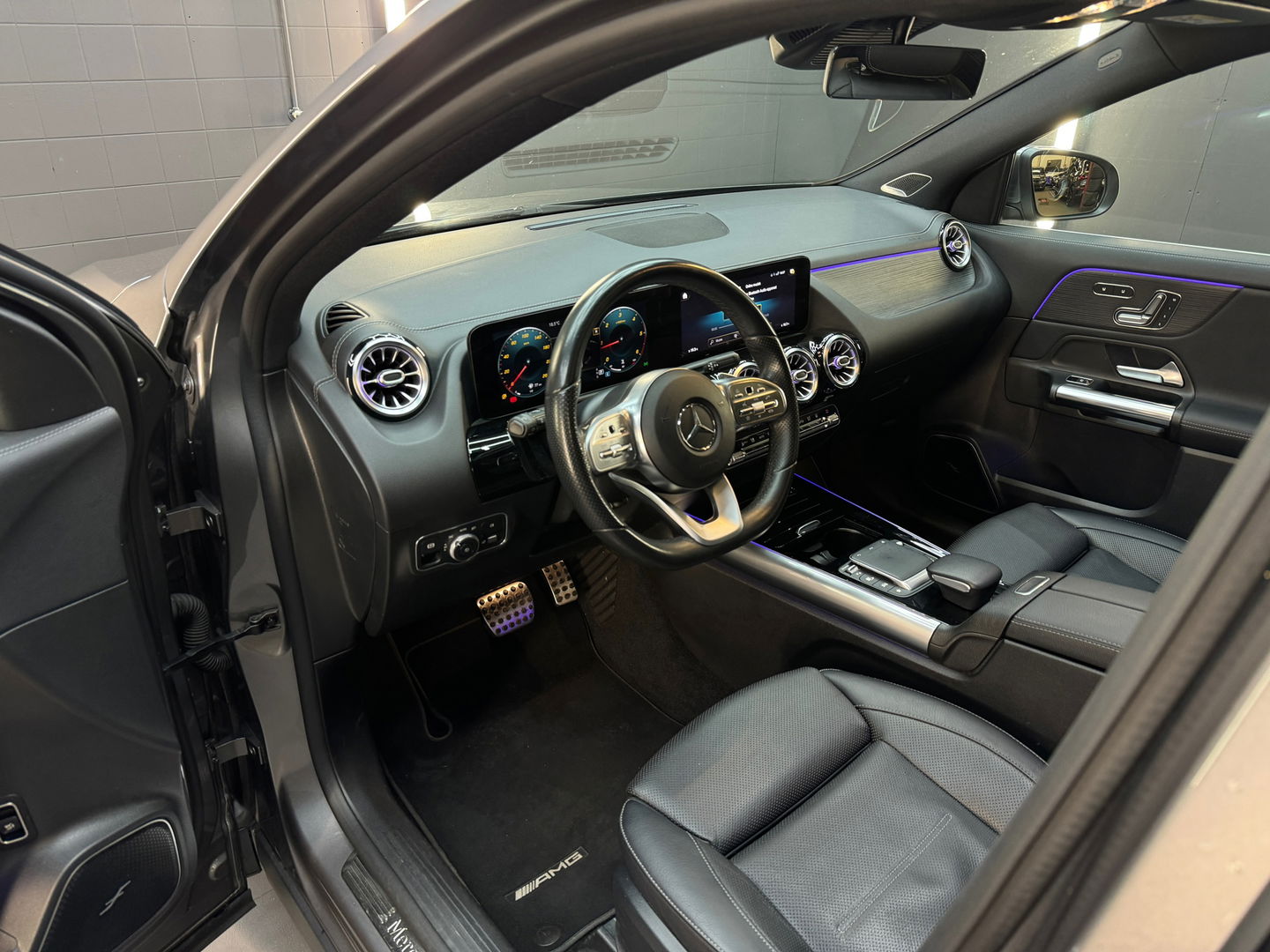 Mercedes-Benz GLA 220 d AMG Pano|Memory|Leer|Burmester