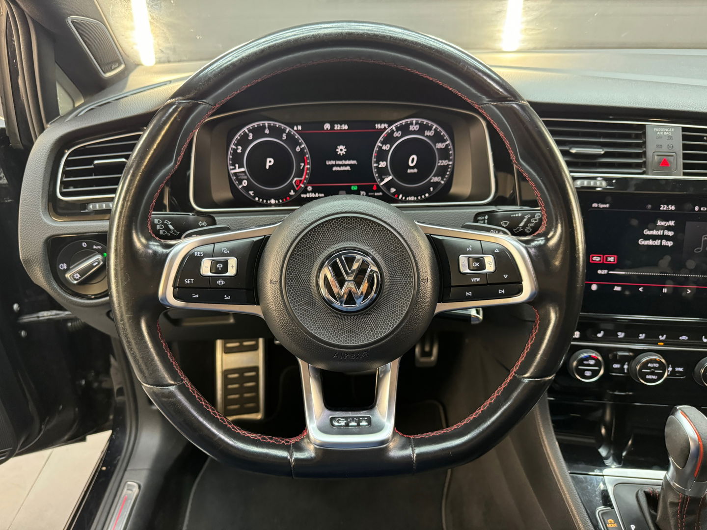 Volkswagen Golf 2.0 TSI GTI Performance Pano|Dyna|DCC|Camera