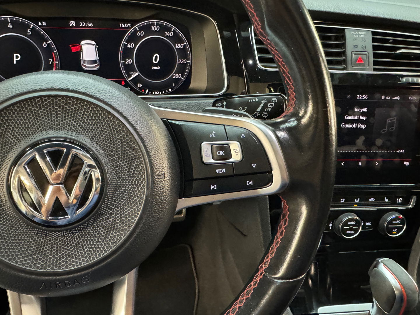 Volkswagen Golf 2.0 TSI GTI Performance Pano|Dyna|DCC|Camera