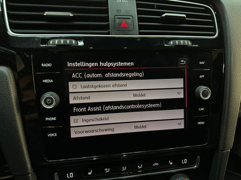 Volkswagen Golf 2.0 TSI GTI Performance Pano|Dyna|DCC|Camera