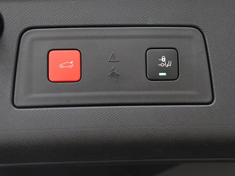 Peugeot 508 1.6 HYbrid 225 GT | Trekhaak | Stoelverwarming | Adaptive cruise | Carplay | Sfeerverlichting | Half leder | Navigatie | Camera | Keyess | PHEV | Plug In
