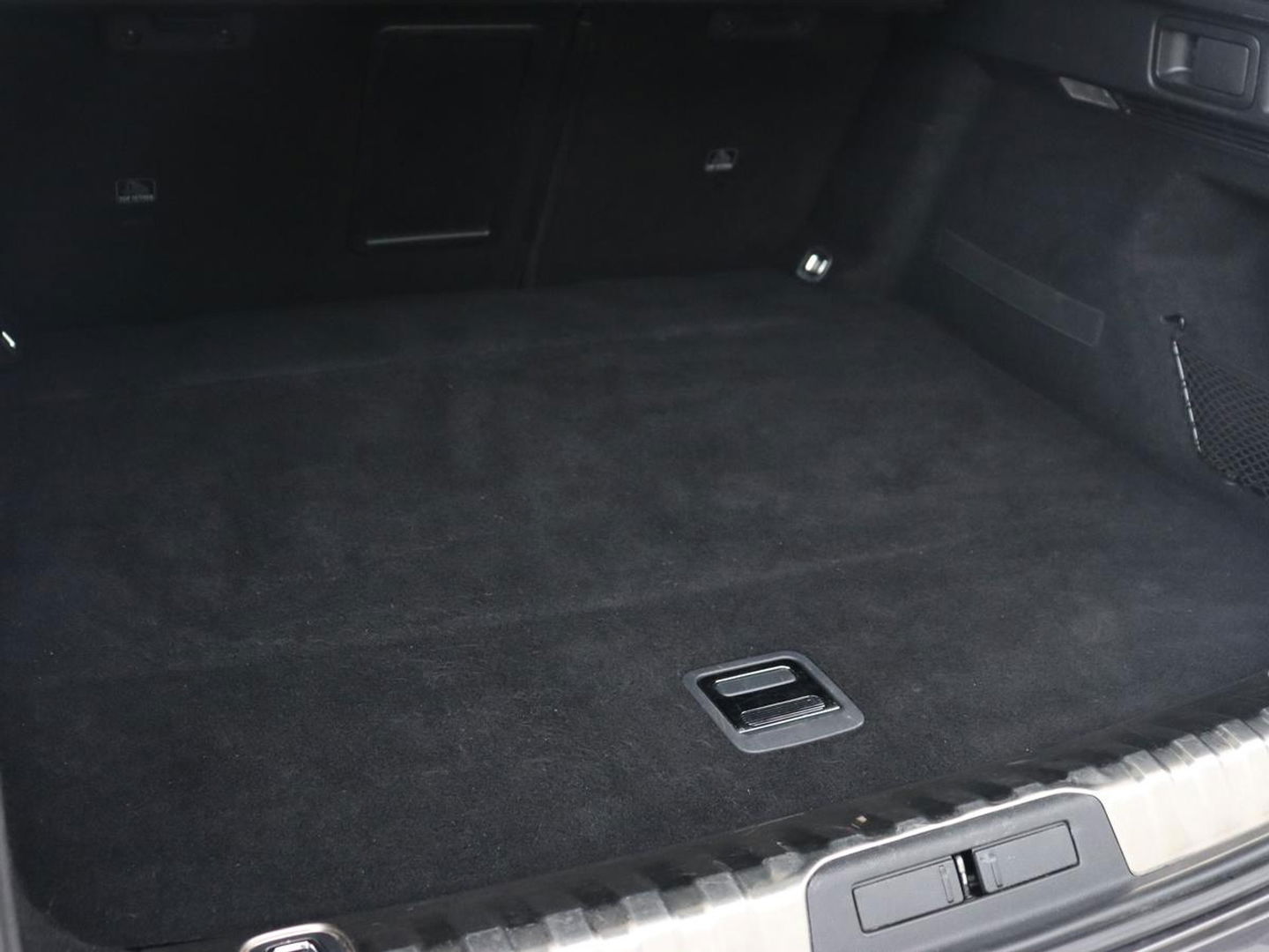 Peugeot 508 1.6 HYbrid 225 GT | Trekhaak | Stoelverwarming | Adaptive cruise | Carplay | Sfeerverlichting | Half leder | Navigatie | Camera | Keyess | PHEV | Plug In