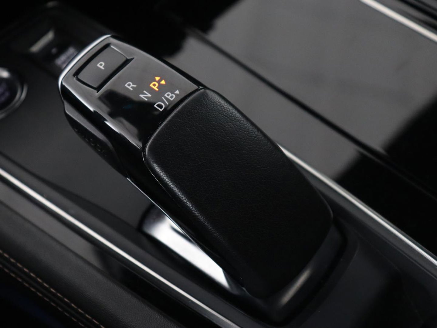 Peugeot 508 1.6 HYbrid 225 GT | Trekhaak | Stoelverwarming | Adaptive cruise | Carplay | Sfeerverlichting | Half leder | Navigatie | Camera | Keyess | PHEV | Plug In