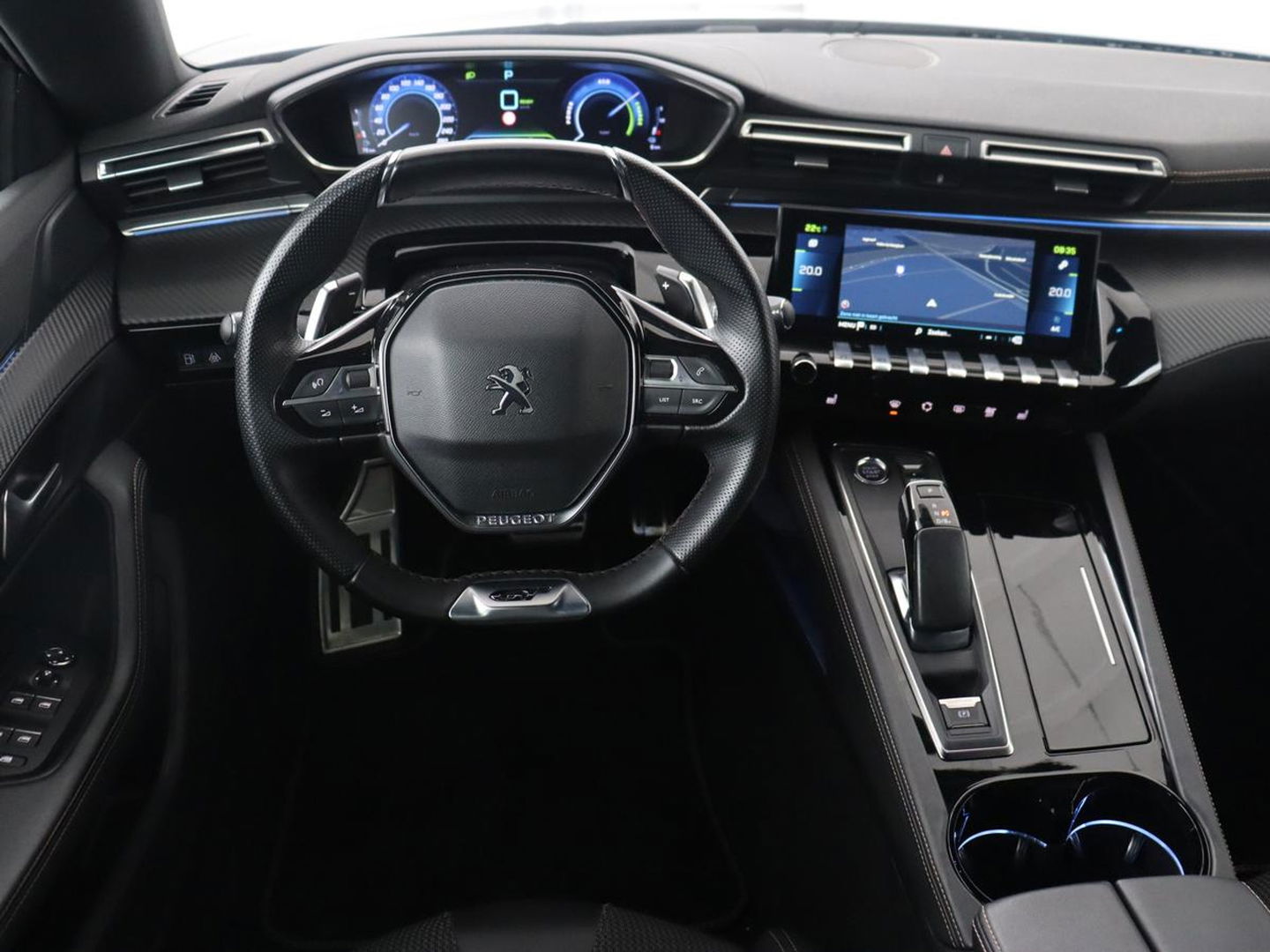 Peugeot 508 1.6 HYbrid 225 GT | Trekhaak | Stoelverwarming | Adaptive cruise | Carplay | Sfeerverlichting | Half leder | Navigatie | Camera | Keyess | PHEV | Plug In