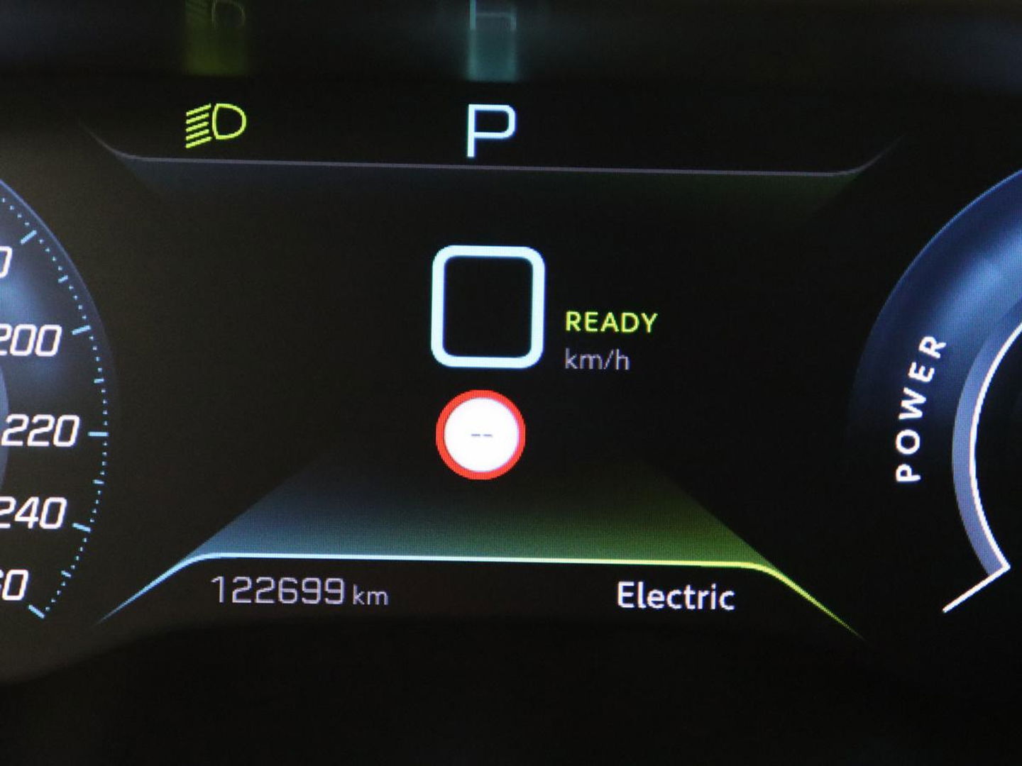 Peugeot 508 1.6 HYbrid 225 GT | Trekhaak | Stoelverwarming | Adaptive cruise | Carplay | Sfeerverlichting | Half leder | Navigatie | Camera | Keyess | PHEV | Plug In
