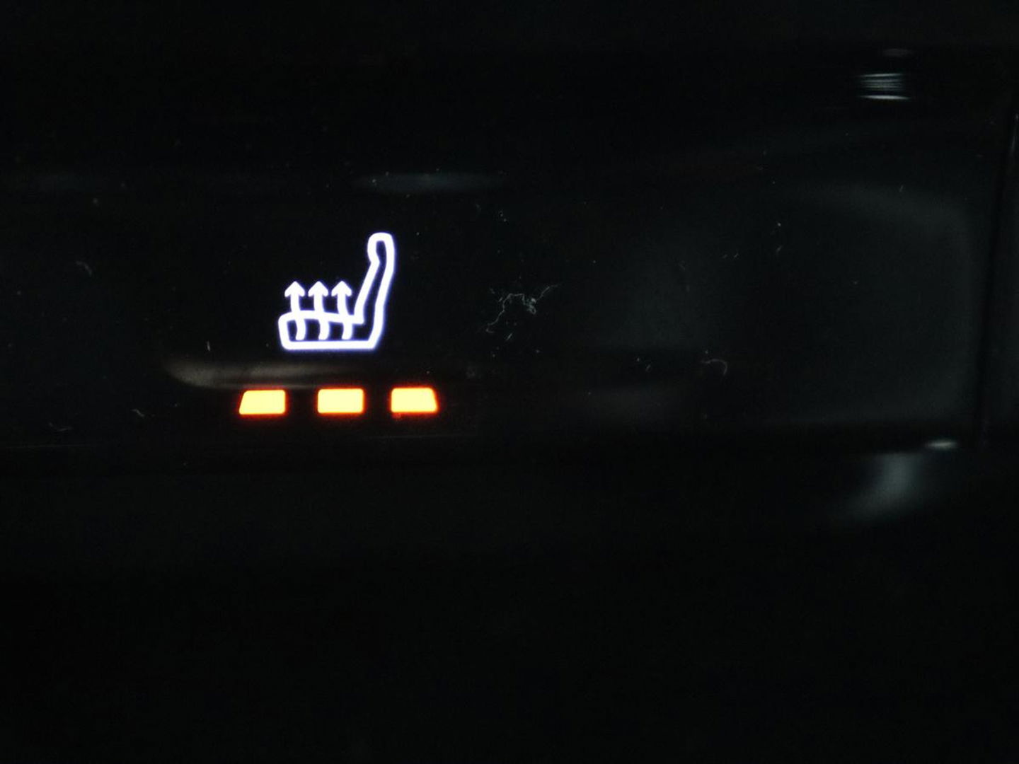 Peugeot 508 1.6 HYbrid 225 GT | Trekhaak | Stoelverwarming | Adaptive cruise | Carplay | Sfeerverlichting | Half leder | Navigatie | Camera | Keyess | PHEV | Plug In
