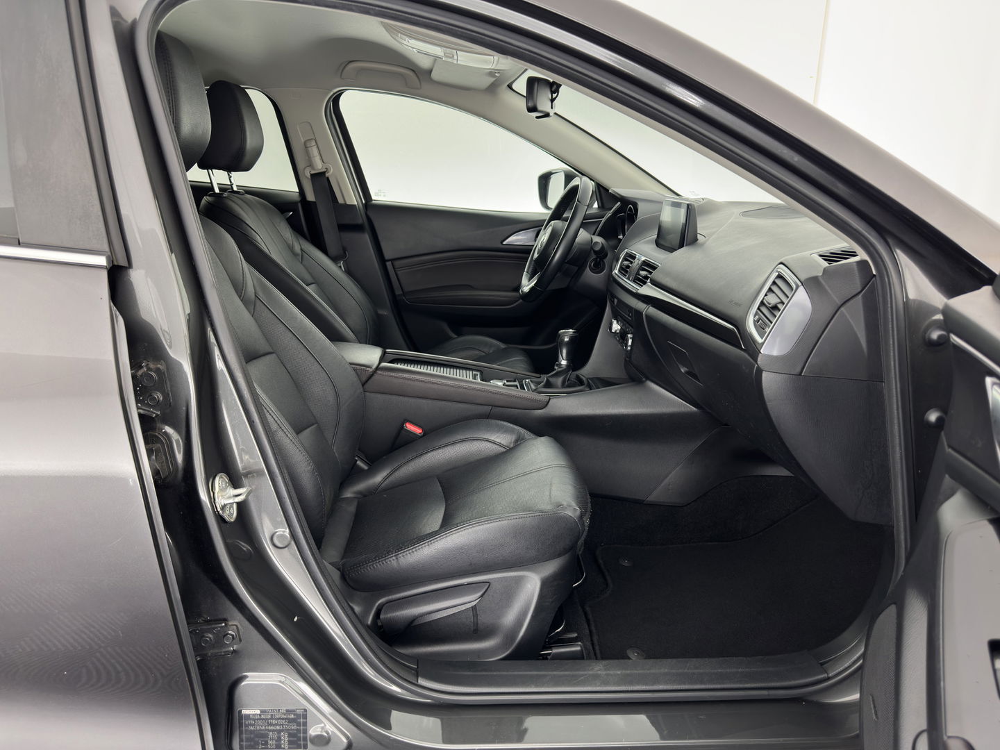 Mazda 3 2.0 SkyActiv-G 120 GT-M (INCL-BTW) *LUXURY-LEATHER | FULL-LED | ADAPTIVE-CRUISE | BLIND-SPOT | BOSE-SOUND | CAMERA | KEYLESS | DAB+ | HEATED-SPORTSEATS | NAVI-FULLMAP | HEAD-UP | PRIVACY-GLASS | LANE-ASSIST | 18''A