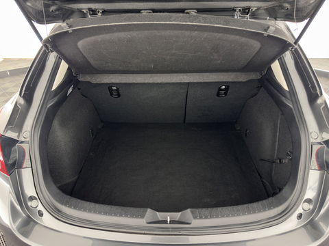 Mazda 3 2.0 SkyActiv-G 120 GT-M (INCL-BTW) *LUXURY-LEATHER | FULL-LED | ADAPTIVE-CRUISE | BLIND-SPOT |  BOSE-SOUND | CAMERA | KEYLESS | DAB+ | HEATED-SPORTSEATS | NAVI-FULLMAP | HEAD-UP | PRIVACY-GLASS | LANE-ASSIST | 18''A