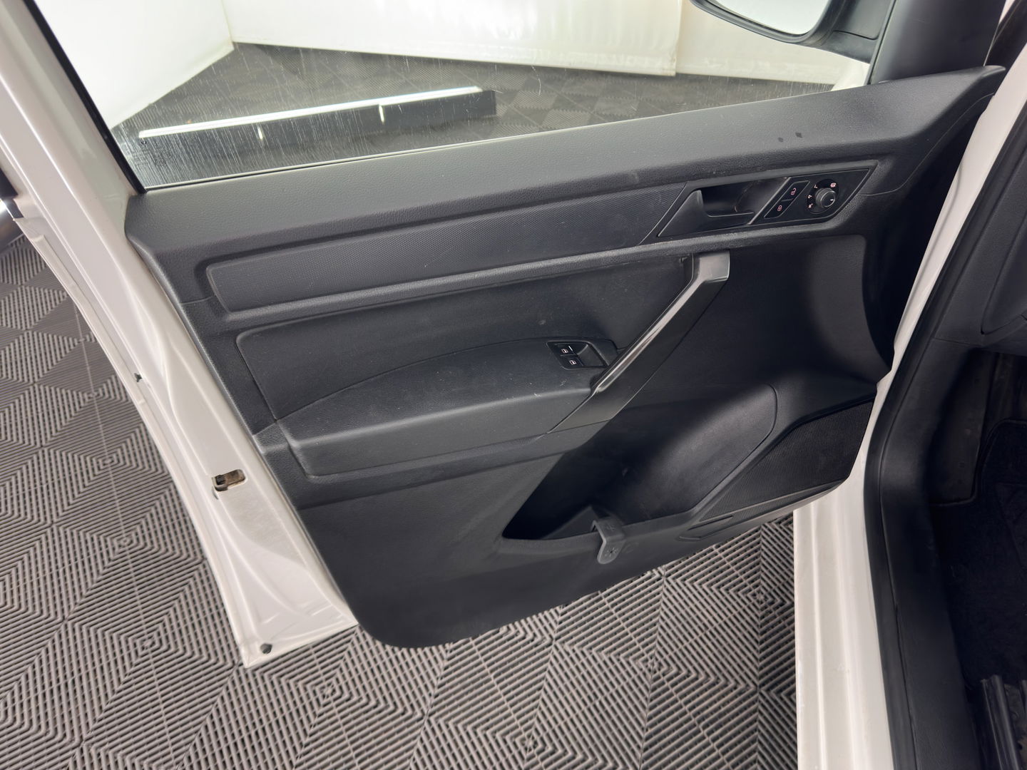 Volkswagen Caddy 1.4 TGI L2H1 EcoFuel Maxi *CRUISE | PDC | COMFORT-SEATS | RADIO-CD/MP3*