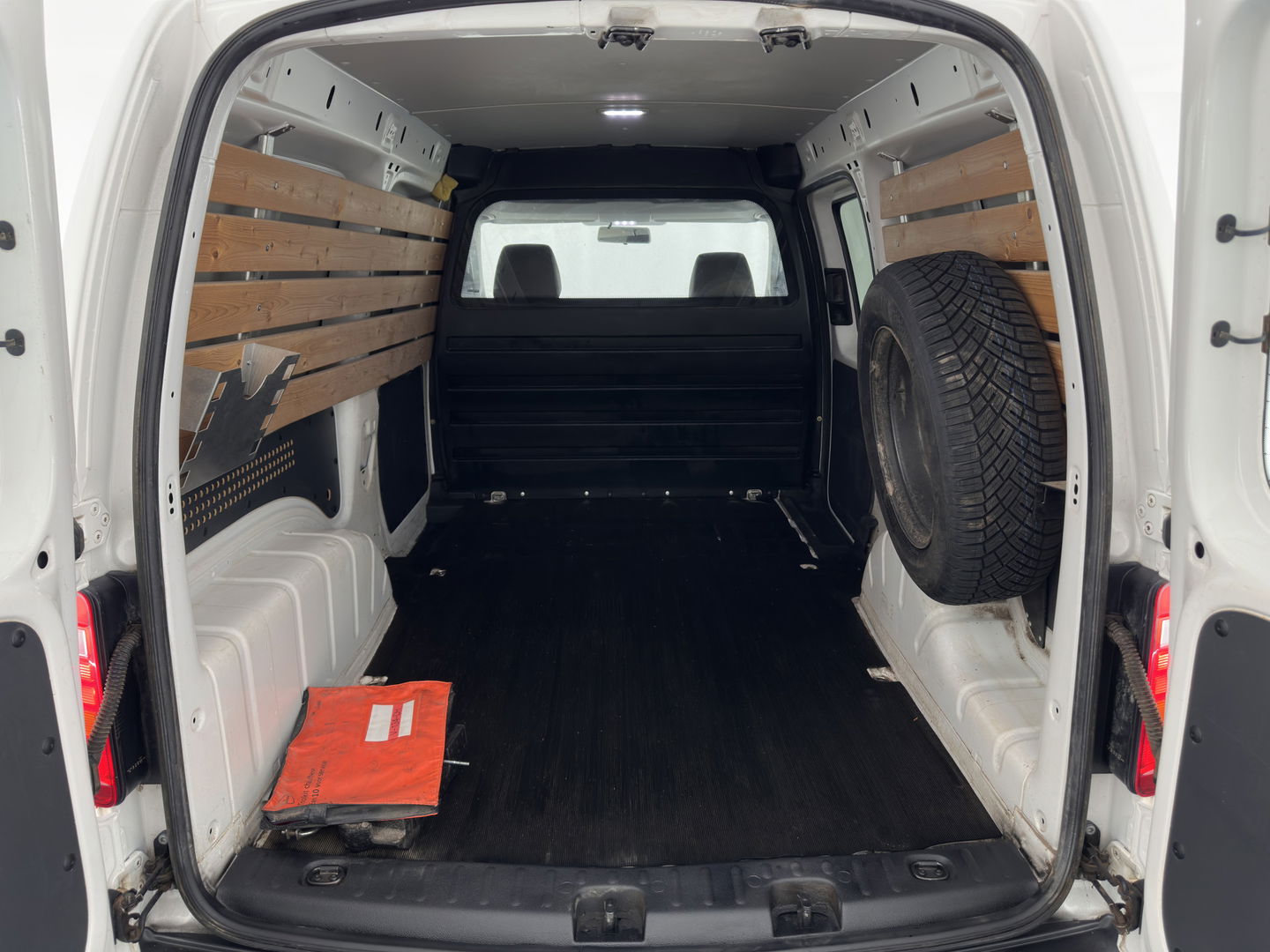 Volkswagen Caddy 1.4 TGI L2H1 EcoFuel Maxi *CRUISE | PDC | COMFORT-SEATS | RADIO-CD/MP3*