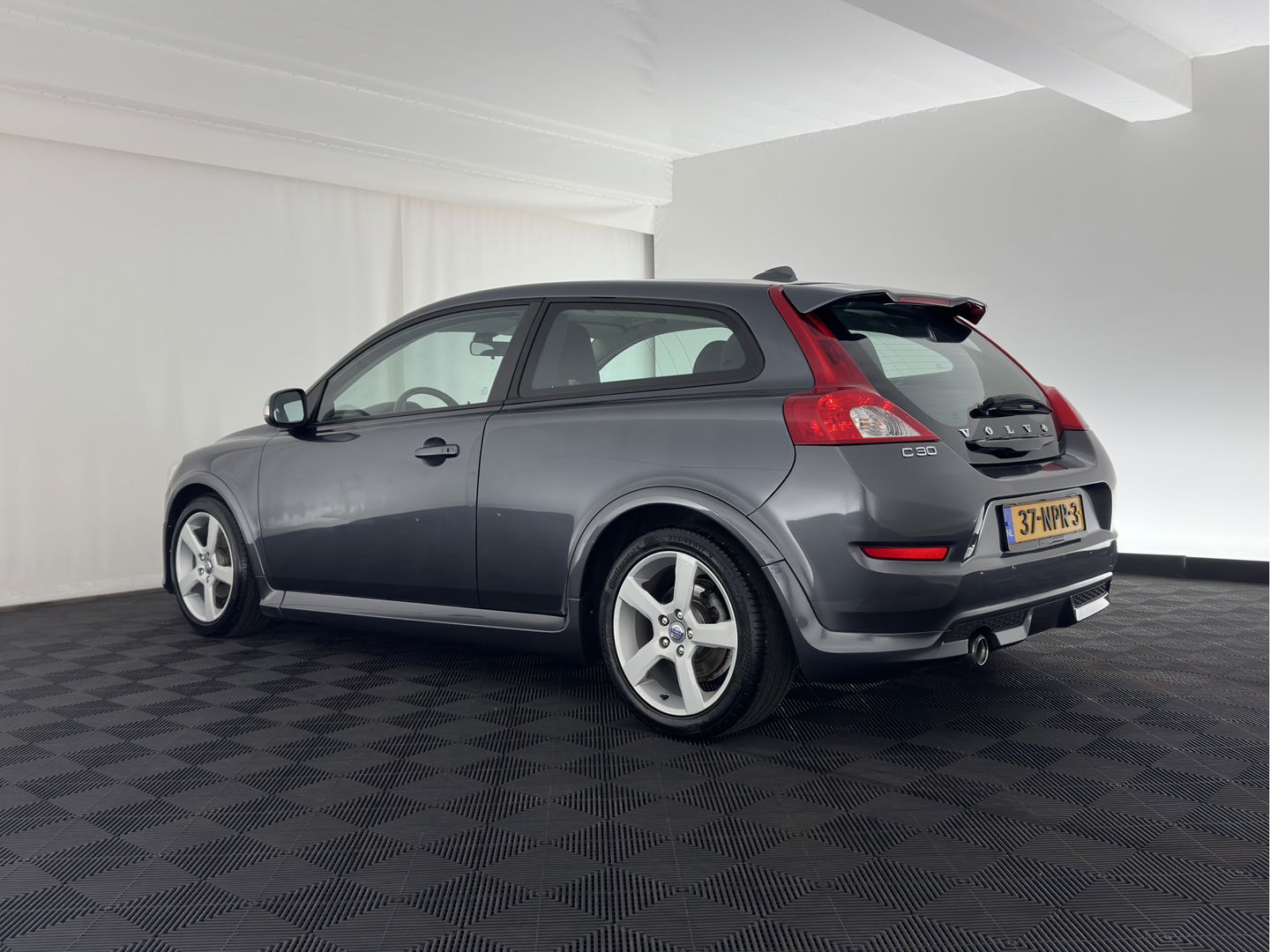 Volvo C30 1.6 D2 R-Design (INCL-BTW) *LEATHER-FABRIC | SPORT-SEATS | ECC | PDC | CARBON-INLAY | CRUISE | 17''ALU*