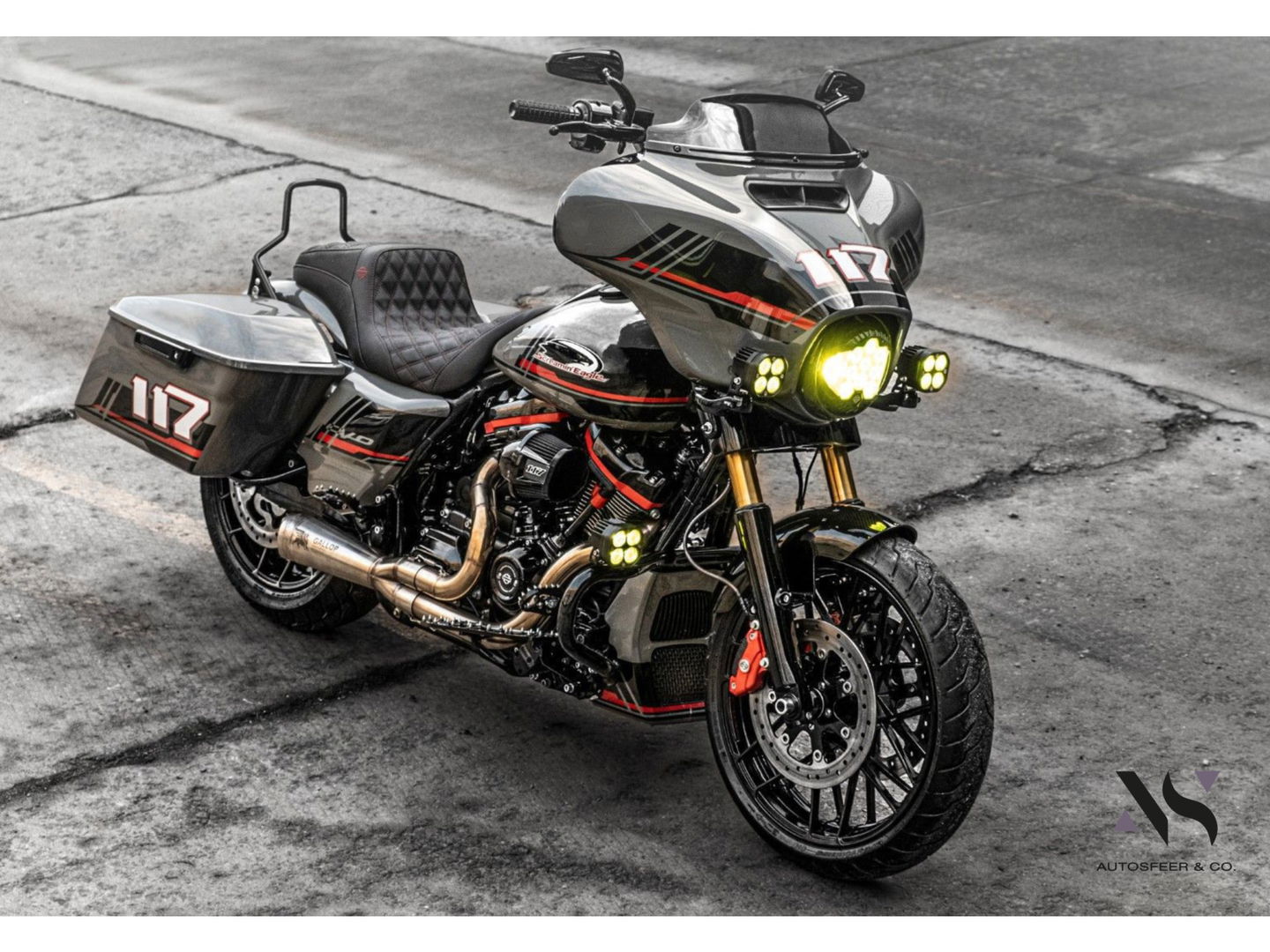 Harley Davidson Tour 117 FLHXSE Street Glide CVO