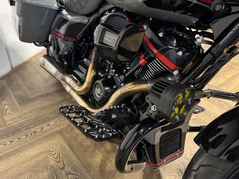 Harley Davidson Tour 117 FLHXSE Street Glide CVO