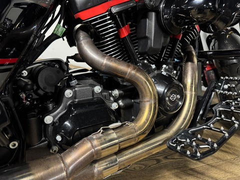 Harley Davidson Tour 117 FLHXSE Street Glide CVO
