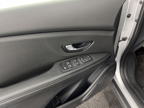 Renault Grand Scénic 1.3 TCe Business Zen [ 7-Pers. ] (INCL-BTW) *NAVI-FULLMAP | COMFORT-SEATS | DIGI-COCKPIT | ECC | PDC | CRUISE | PRIVACY-GLASS | DAB | CARPLAY*