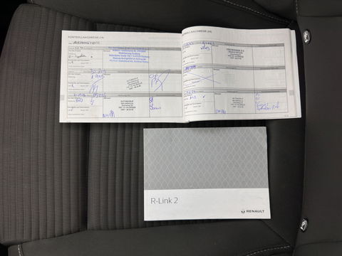 Renault Grand Scénic 1.3 TCe Business Zen [ 7-Pers. ] (INCL-BTW) *NAVI-FULLMAP | COMFORT-SEATS | DIGI-COCKPIT | ECC | PDC | CRUISE | PRIVACY-GLASS | DAB | CARPLAY*
