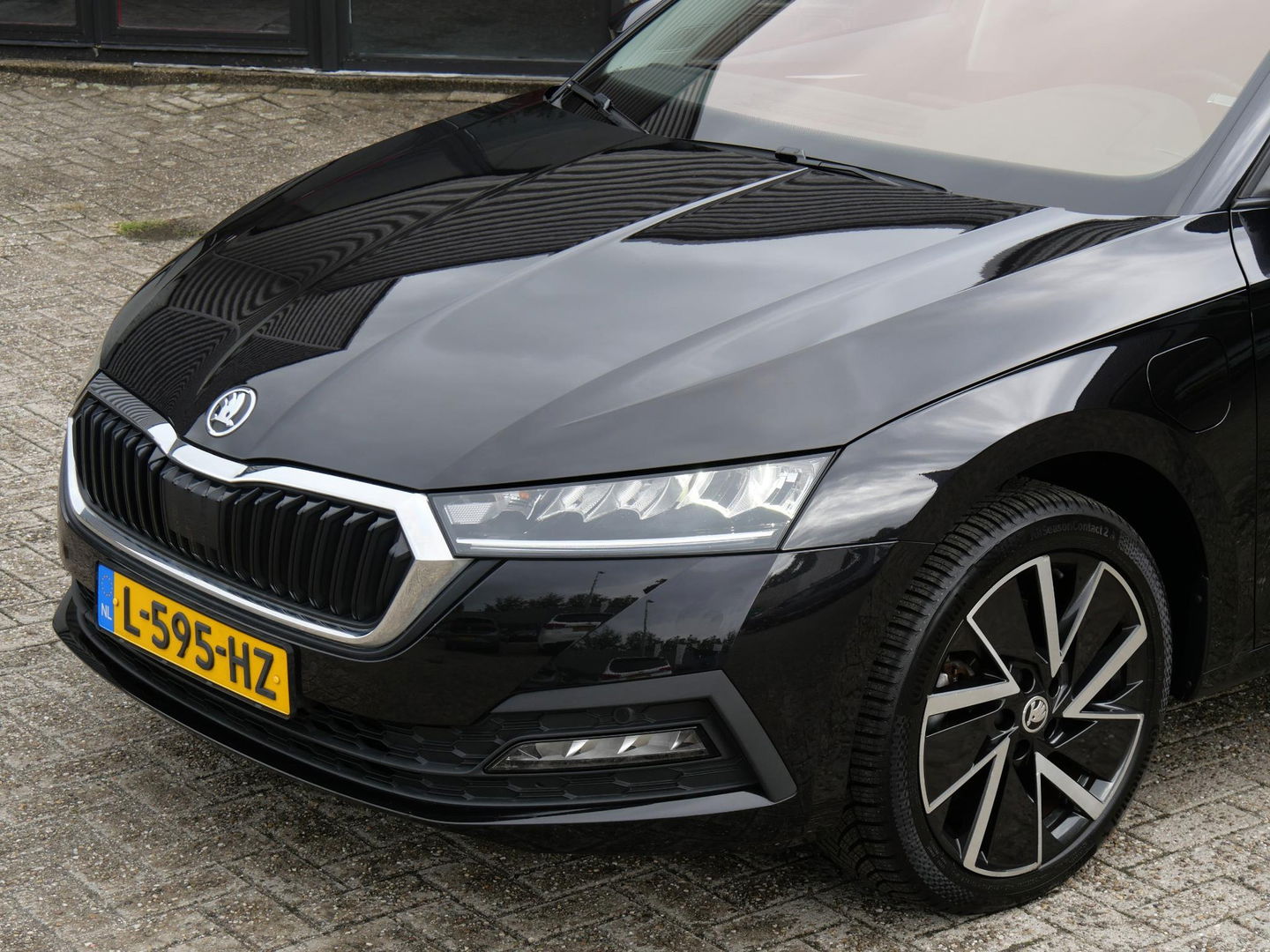 Škoda Octavia Combi 1.4TSi PHEV BUSINESS ED/ ADAPTIVE CRUISE/ SFEERVERLICHTING/ ELEKT. KLEP/ PDC V+A