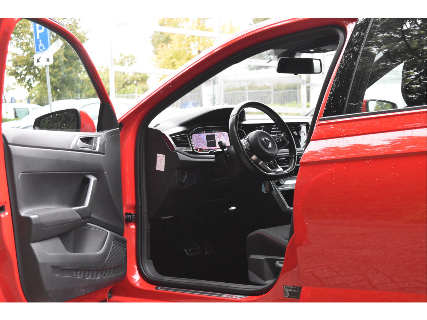 Volkswagen Polo 2.0 TSI GTI 200 pk | VIrtual cockpit | Stoelverwarming | Nav | Sfeerverlichting | LED verlichting | LM-Velgen