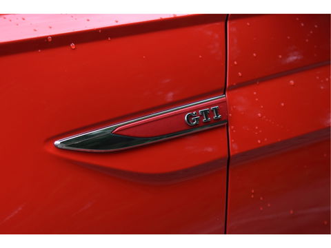 Volkswagen Polo 2.0 TSI GTI 200 pk | VIrtual cockpit | Stoelverwarming | Nav | Sfeerverlichting | LED verlichting | LM-Velgen