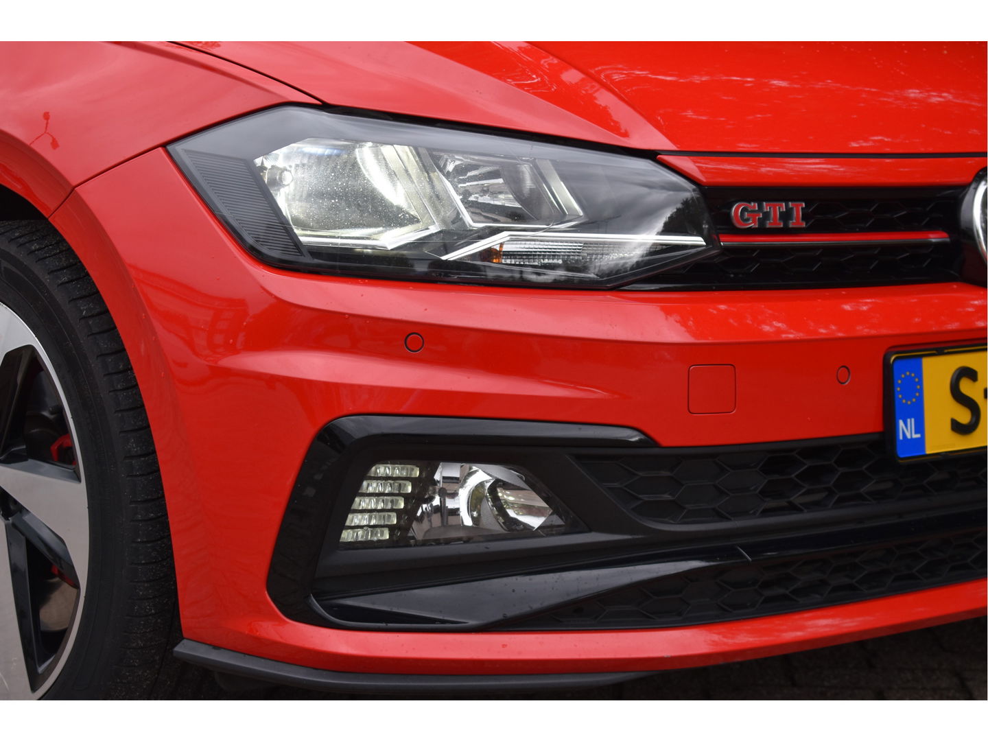 Volkswagen Polo 2.0 TSI GTI 200 pk | VIrtual cockpit | Stoelverwarming | Nav | Sfeerverlichting | LED verlichting | LM-Velgen