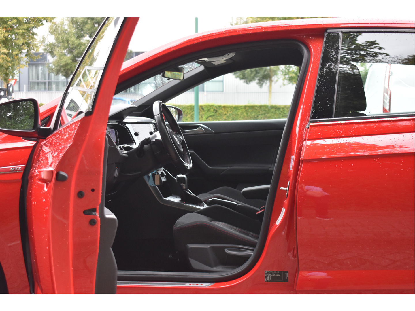Volkswagen Polo 2.0 TSI GTI 200 pk | VIrtual cockpit | Stoelverwarming | Nav | Sfeerverlichting | LED verlichting | LM-Velgen