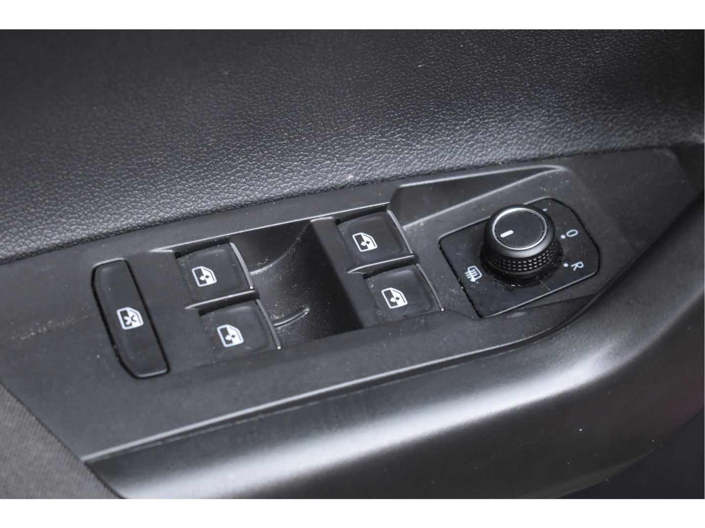Volkswagen Polo 2.0 TSI GTI 200 pk | VIrtual cockpit | Stoelverwarming | Nav | Sfeerverlichting | LED verlichting | LM-Velgen