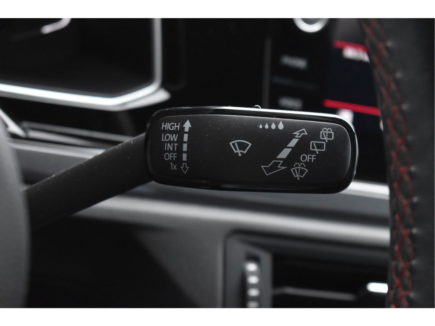 Volkswagen Polo 2.0 TSI GTI 200 pk | VIrtual cockpit | Stoelverwarming | Nav | Sfeerverlichting | LED verlichting | LM-Velgen