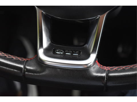 Volkswagen Polo 2.0 TSI GTI 200 pk | VIrtual cockpit | Stoelverwarming | Nav | Sfeerverlichting | LED verlichting | LM-Velgen