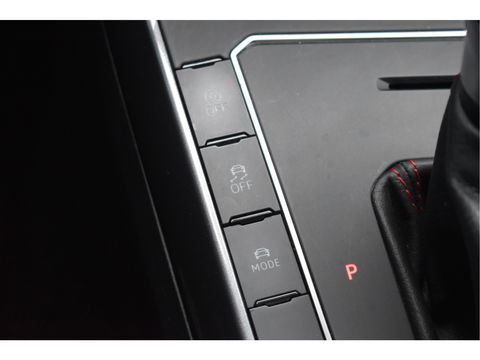Volkswagen Polo 2.0 TSI GTI 200 pk | VIrtual cockpit | Stoelverwarming | Nav | Sfeerverlichting | LED verlichting | LM-Velgen