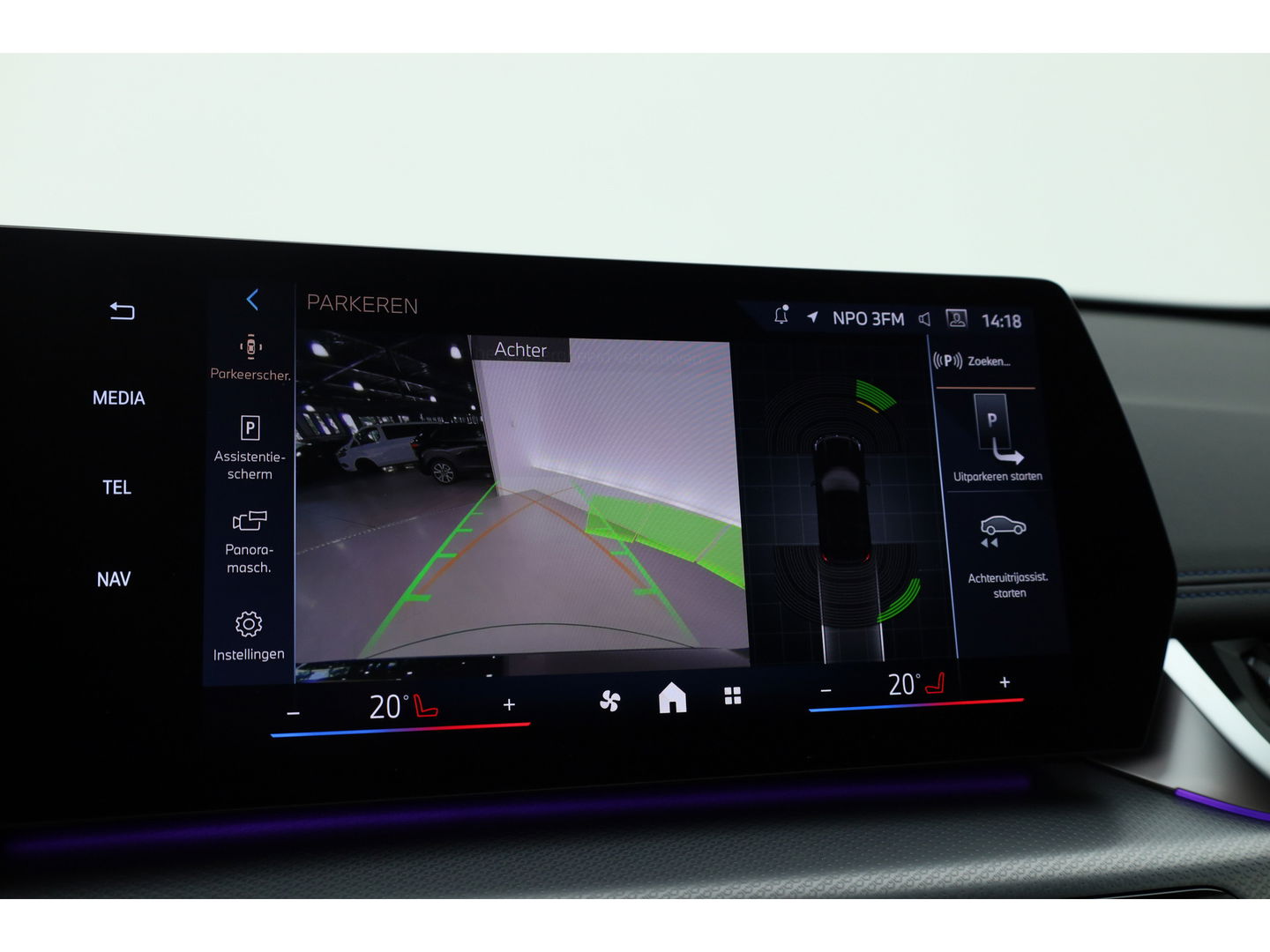 BMW iX1 eDrive20 67 kWh M Sport | Adapt. Cruise | Keyless | Apple CarPlay | Camera | Stoelverw. | Elek. Kofferbak