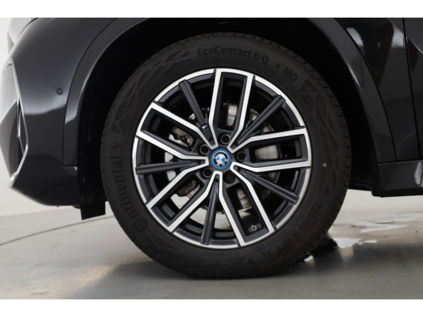 BMW iX1 eDrive20 67 kWh M Sport | Adapt. Cruise | Keyless | Apple CarPlay | Camera | Stoelverw. | Elek. Kofferbak